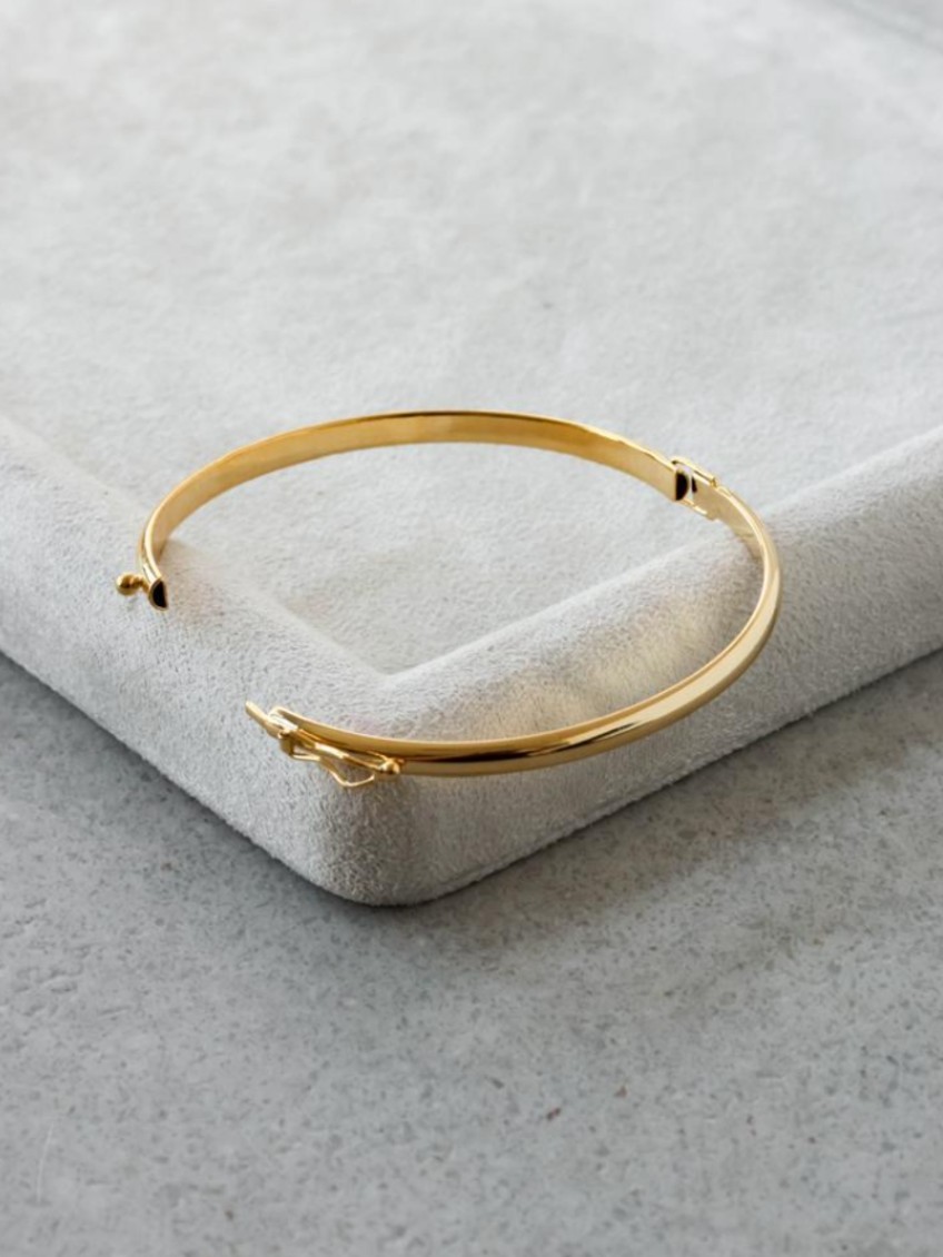 Bracelete com Fecho Gancho Dourado